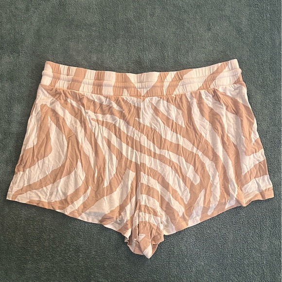 Animal Print Lounge Shorts XL - Picture 2 of 2